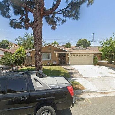 1813 E Helmick St, Carson, CA 90746