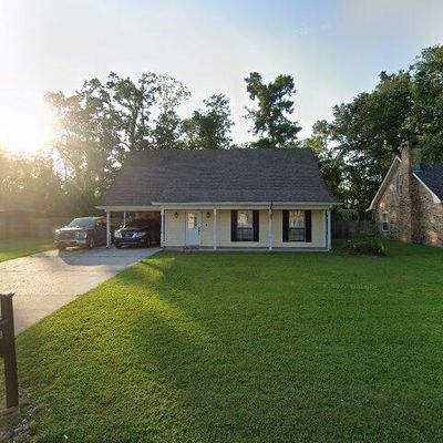 253 Lake Crescent Cir, Houma, LA 70360