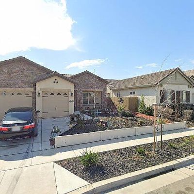 2906 Fuchsia Dr, Lodi, CA 95242