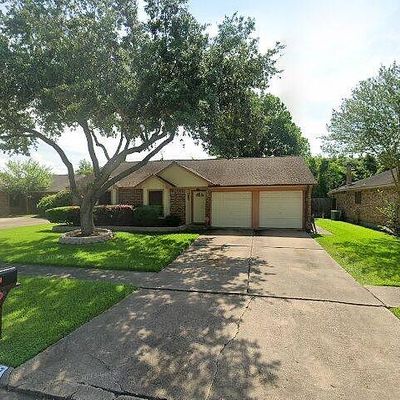 2927 Heritage Colony Dr, Webster, TX 77598