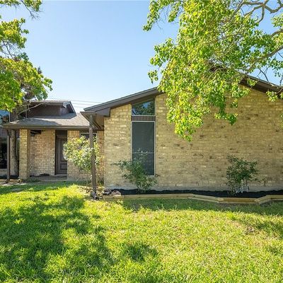 2307 Timber Ridge Dr, Portland, TX 78374