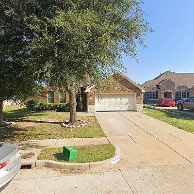 2440 Walker St, Grand Prairie, TX 75052