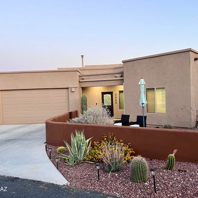 2460 S Triangle X Ln, Tucson, AZ 85713