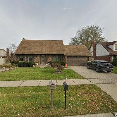 24669 Pamela St, Flat Rock, MI 48134