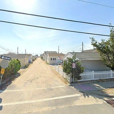 37 E Pompano Way, Lavallette, NJ 08735