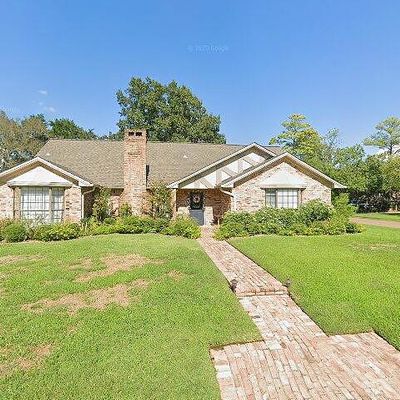 307 Spyglass Dr, Lufkin, TX 75901