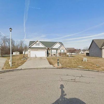 4333 Kestrel Ln, Burton, MI 48519