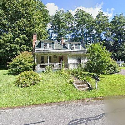 45 River St, Belchertown, MA 01007