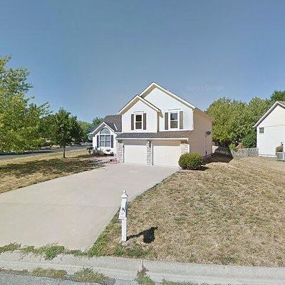 401 Se Franklin Ct, Blue Springs, MO 64014