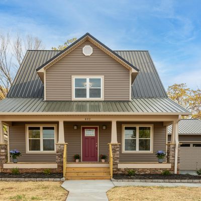 402 W Clay St, Mebane, NC 27302