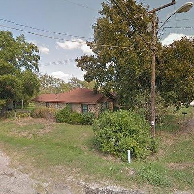 404 W Austin St, Crockett, TX 75835