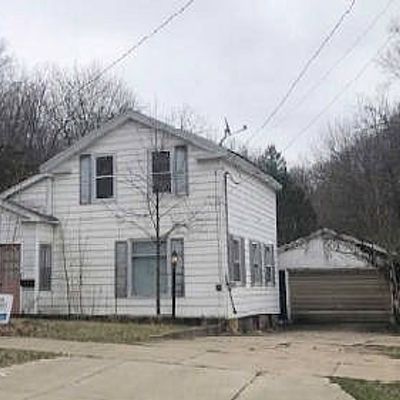 420 N Main St, Allegan, MI 49010