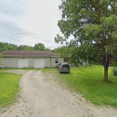 4240 N Woodruff Rd, Weidman, MI 48893