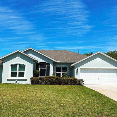 563 Sw Crawfish Dr, Port Saint Lucie, FL 34953