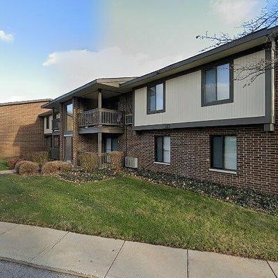 590 Somerset Ln #6, Crystal Lake, IL 60014