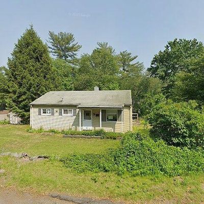 6 Gary Ave, Whitinsville, MA 01588