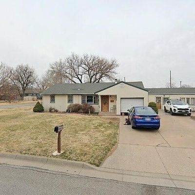 601 Central Ave, Newton, KS 67114