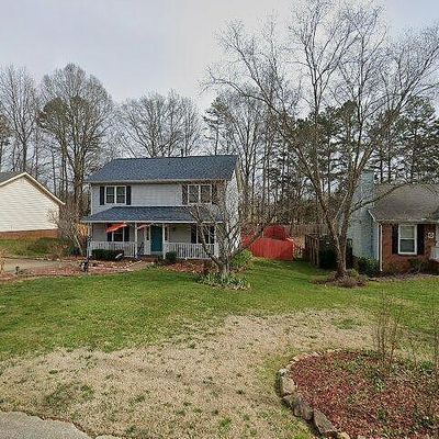 6228 Round Hill Rd, Charlotte, NC 28211