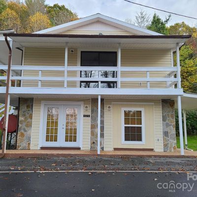 629 Saylor Lake Rd, Bakersville, NC 28705