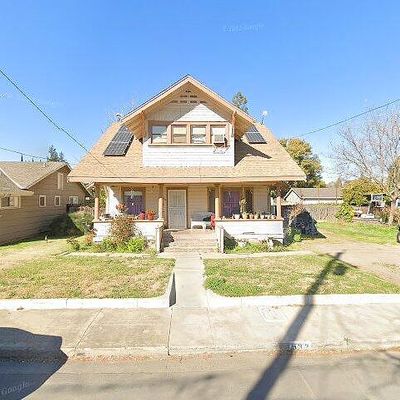 532 Eucalyptus Ave, Oakdale, CA 95361