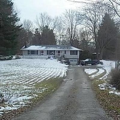 549 E Pine Lake Rd, Salem, OH 44460