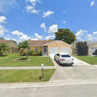 7919 Burlwood Ln, Lake Worth, FL 33467