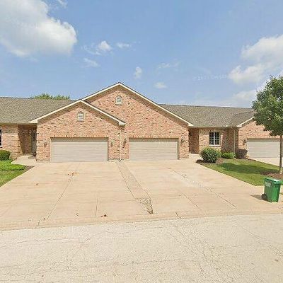 810 Meadow Ln, Marengo, IL 60152