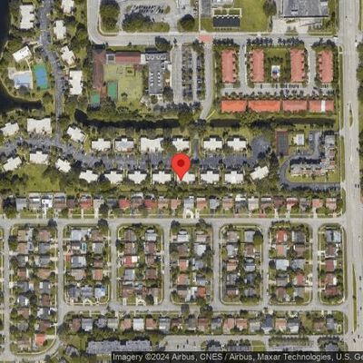 8208 S Coral Cir, North Lauderdale, FL 33068
