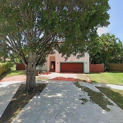 9055 Nw 168 Th Ter, Hialeah, FL 33018