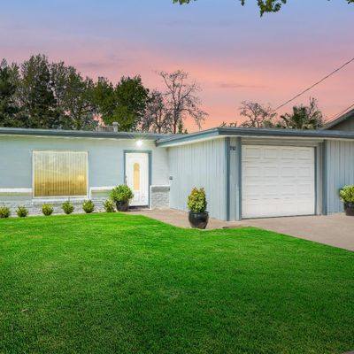 932 Circuit Dr, Roseville, CA 95678