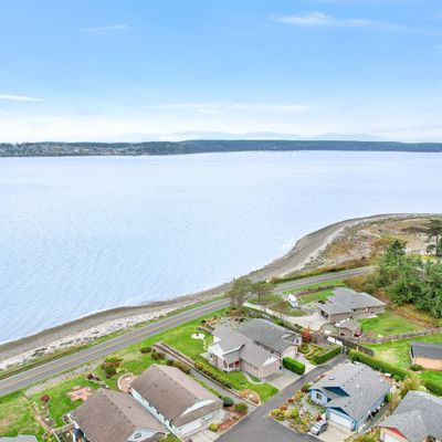 1106 Landing Cir, Oak Harbor, WA 98277