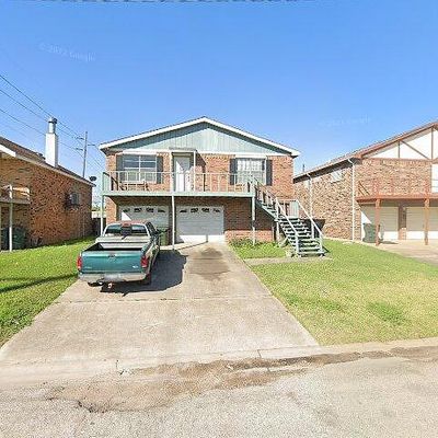 1915 Bayou Homes Dr, Galveston, TX 77551