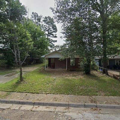 214 Crockett St, Lone Star, TX 75668