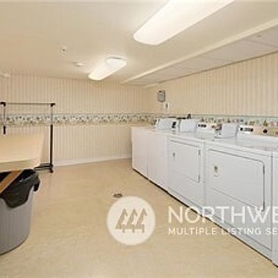 3722 27 Th Pl W #301, Seattle, WA 98199