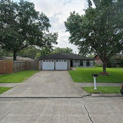 4209 Queenswood St, Baytown, TX 77521
