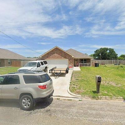 435 E Galveston St, Giddings, TX 78942