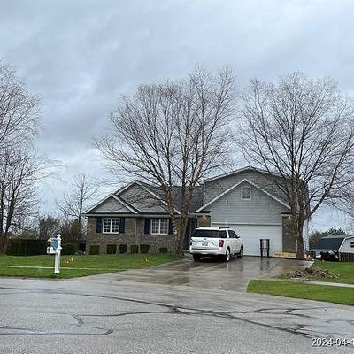 4187 Silver Maple Ln, Swartz Creek, MI 48473