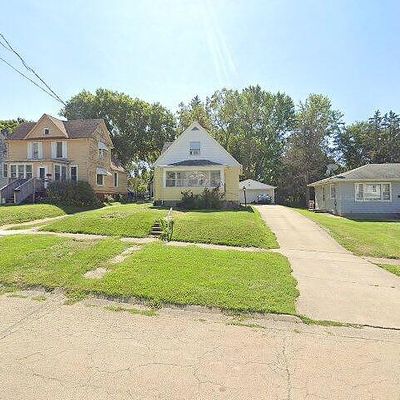 519 Pleasant St, Kewanee, IL 61443