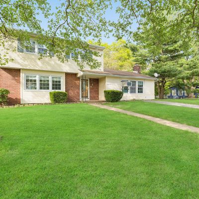 81 Merlin Dr, Lakewood, NJ 08701