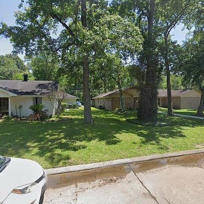 1010 Lynnwood Ave, Liberty, TX 77575