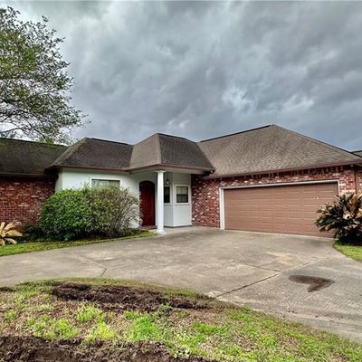 9470 Lake Lily Ave, Baton Rouge, LA 70810