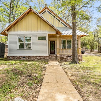 118 Cherokee Dr, Starkville, MS 39759