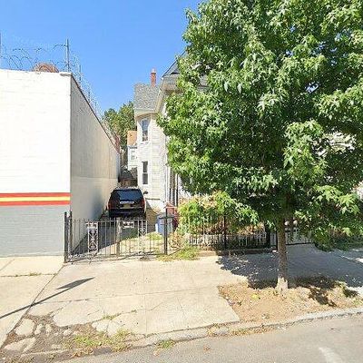 126 Jerome St, Brooklyn, NY 11207