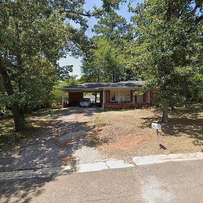 1307 Ash Ln, Kilgore, TX 75662