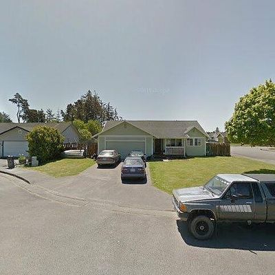 105 Georgetown Pl, Crescent City, CA 95531