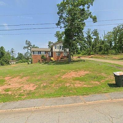 110 Queen St, Seneca, SC 29678