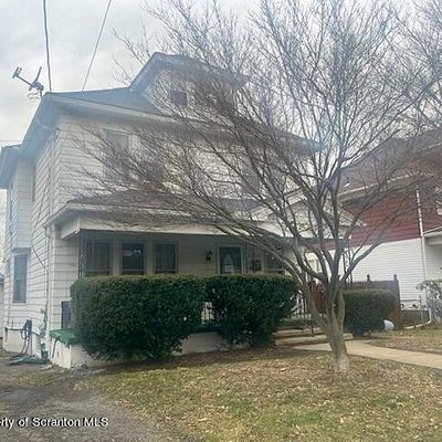 1605 Roosevelt Ave, Dunmore, PA 18512