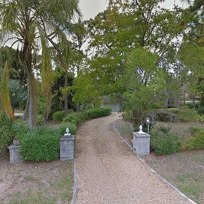 13582 Pine Villa Ln, Fort Myers, FL 33912