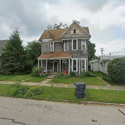 136 S Broadway St, Albany, IN 47320