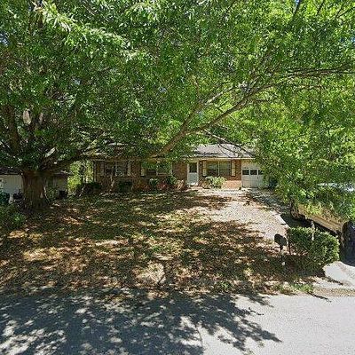 1431 High Meadow Dr, Stone Mountain, GA 30083